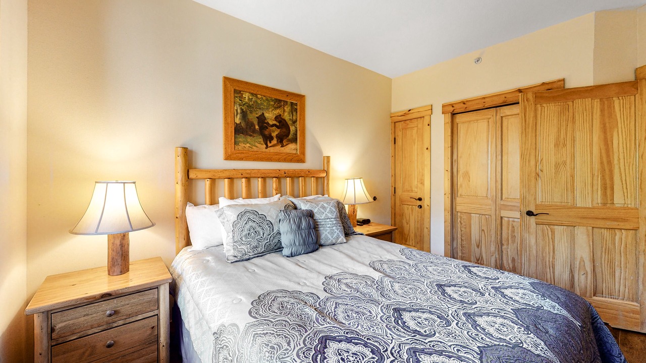 Photo of Bedroom in Copper Mountain Village