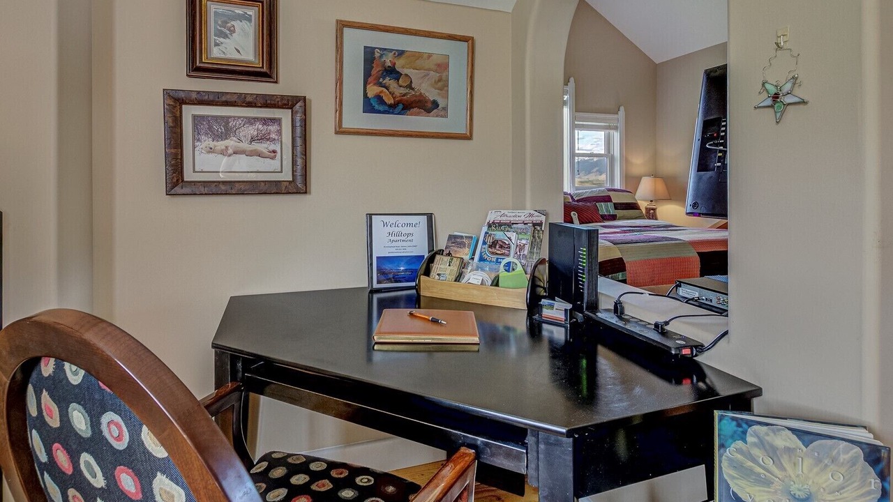 Photo of Bedroom in Salmon