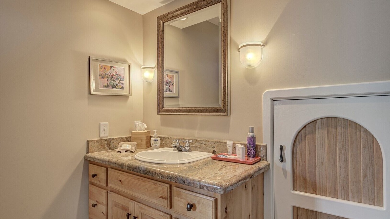 Photo of Bathroom in Salmon