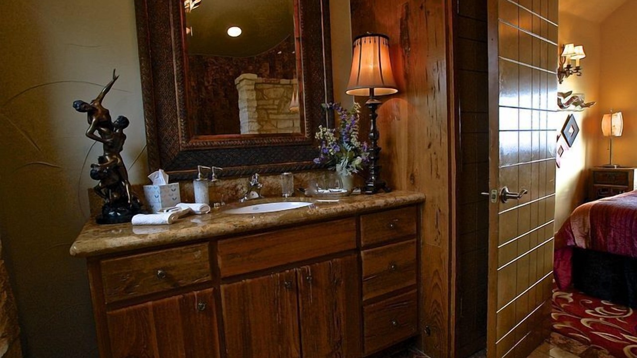 Photo of Bathroom in Comanche Canyon Ranch