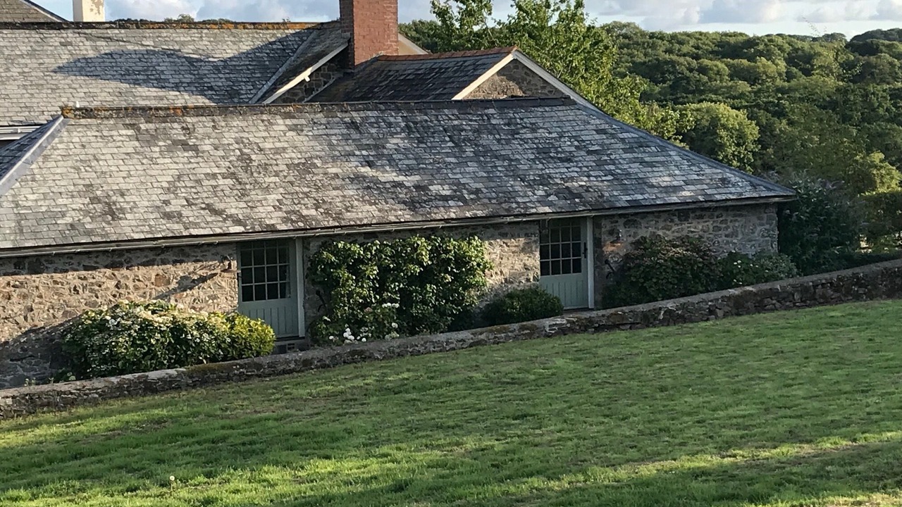 Photo of Outdoor in Broadwoodkelly