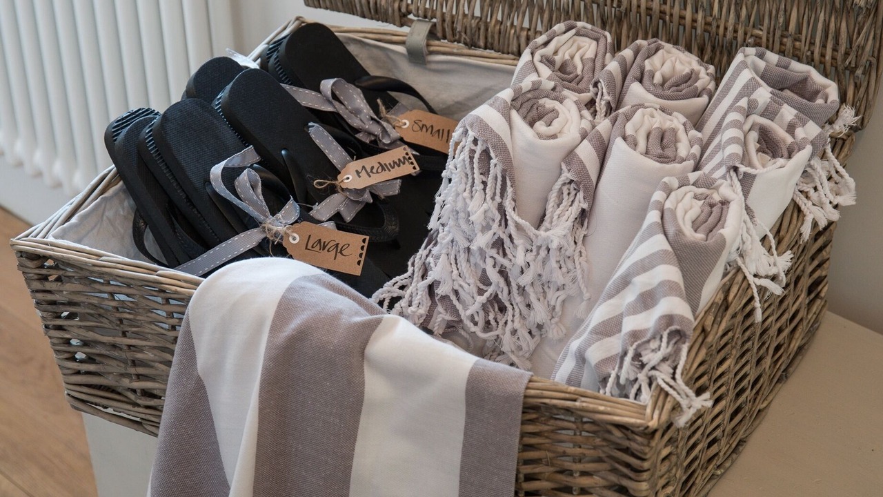 Photo of Others in Broadwoodkelly