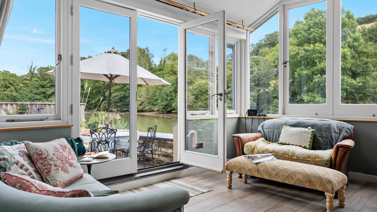 Photo of Livingroom in Tuckenhay