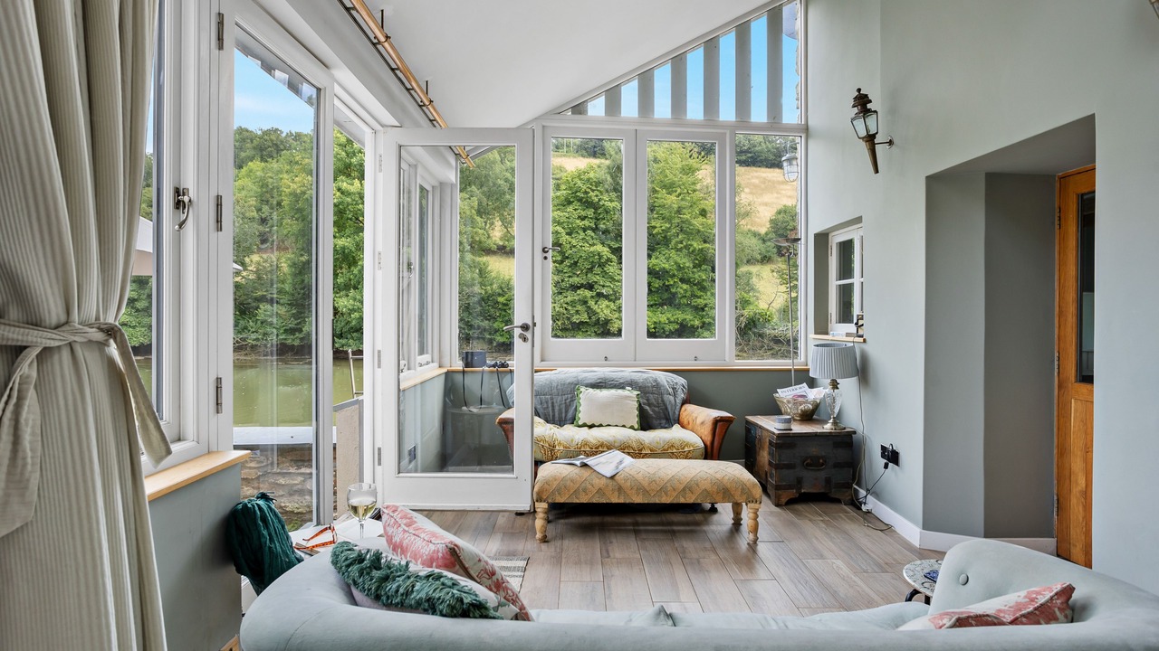 Photo of Livingroom in Tuckenhay