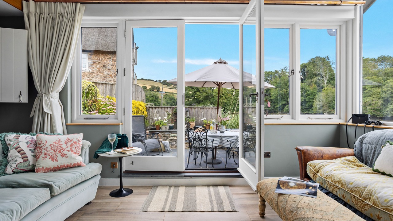 Photo of Livingroom in Tuckenhay