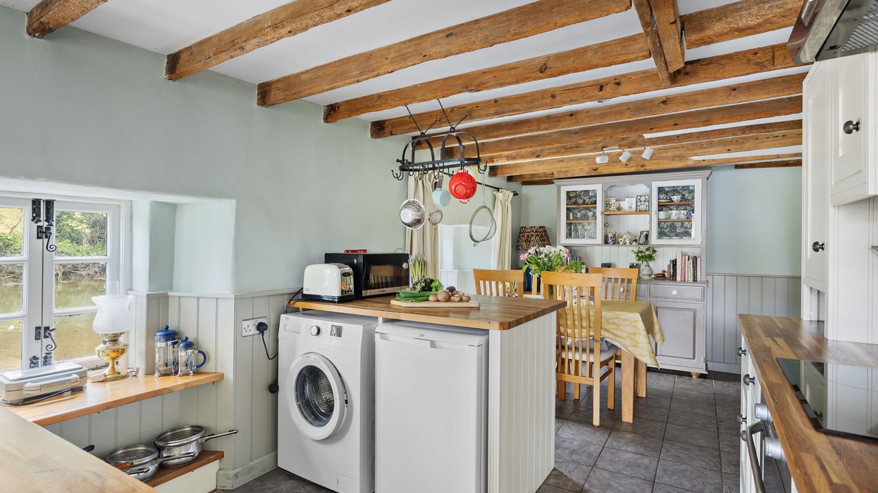 Photo of Kitchen in Tuckenhay