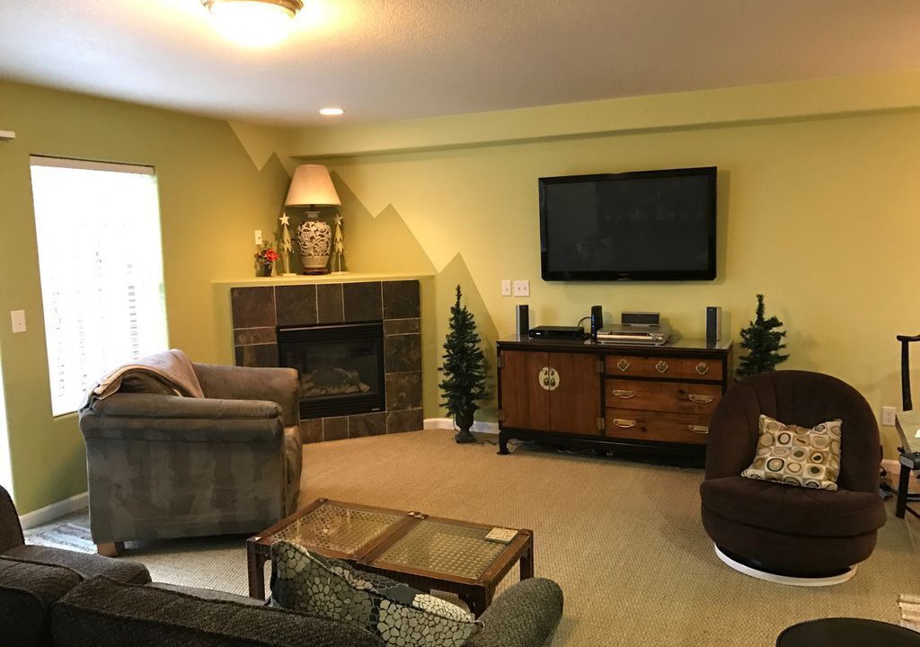Photo of Livingroom in Troutdale