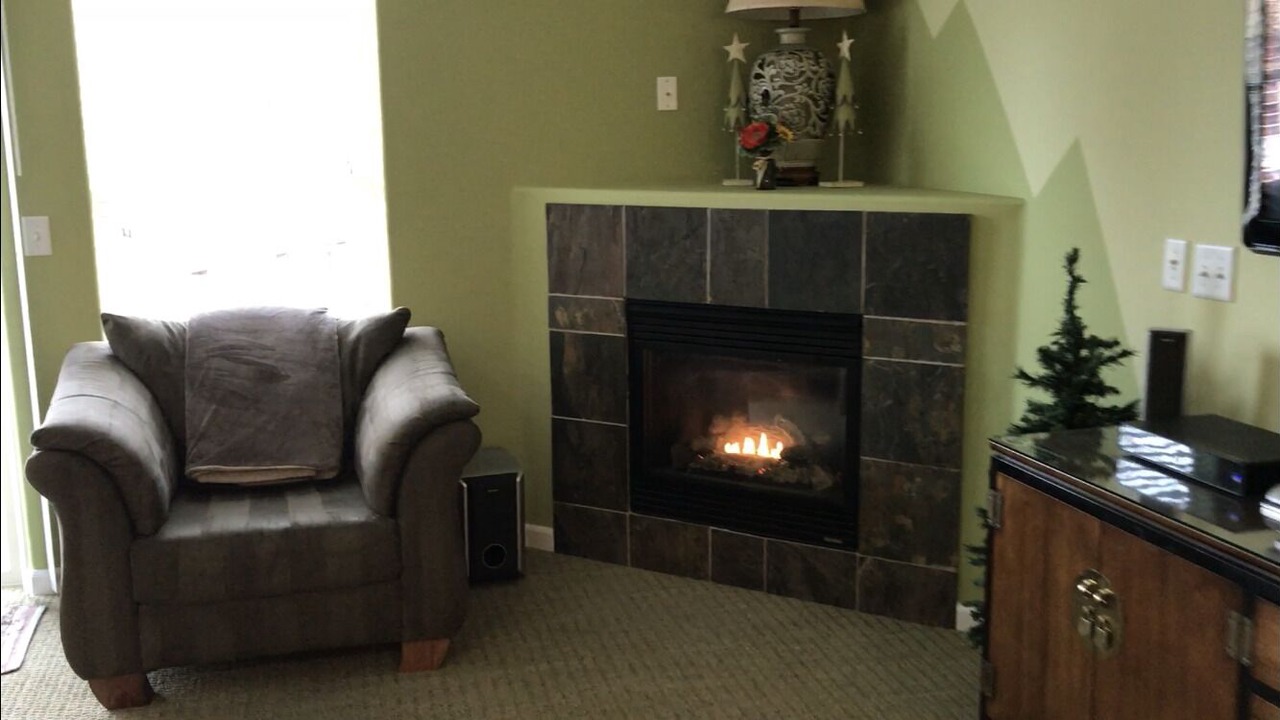 Photo of Livingroom in Troutdale