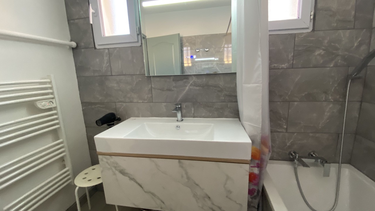 Photo of Bathroom in Tarascon