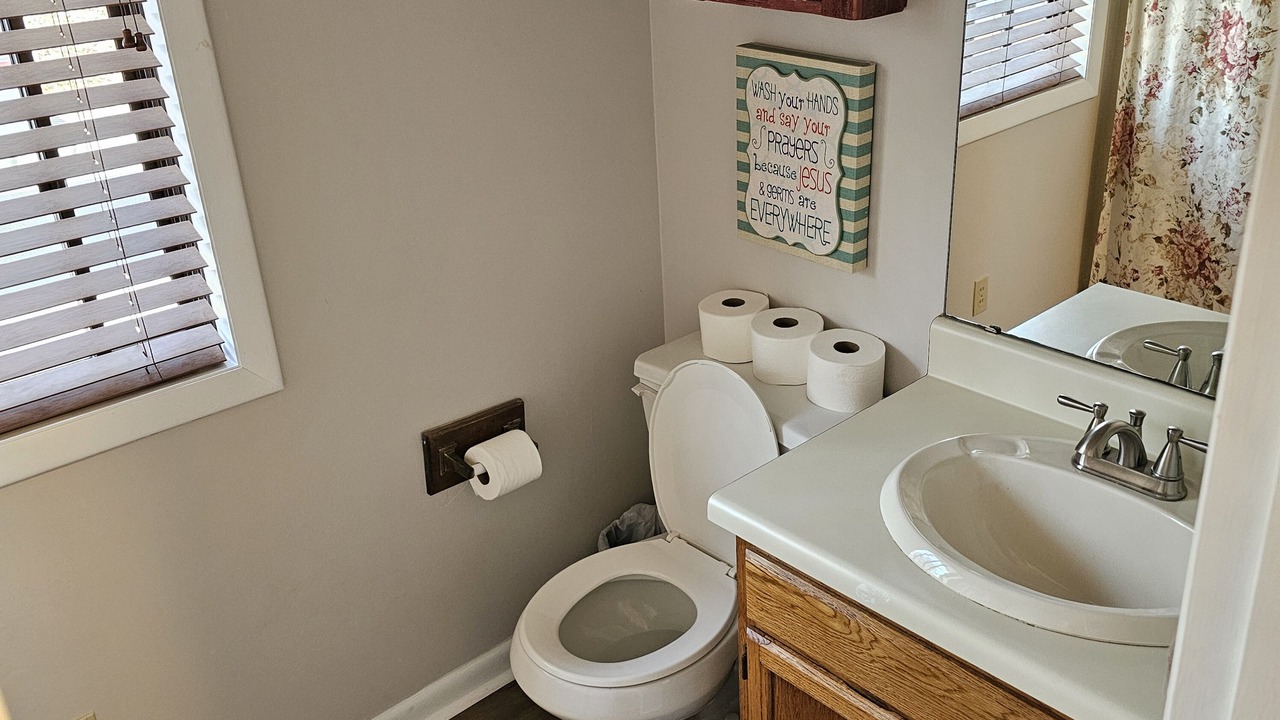 Photo of Bathroom in Seneca