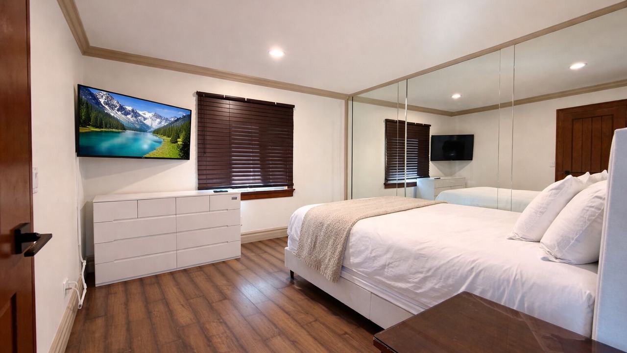 Photo of Bedroom in Mission Hills
