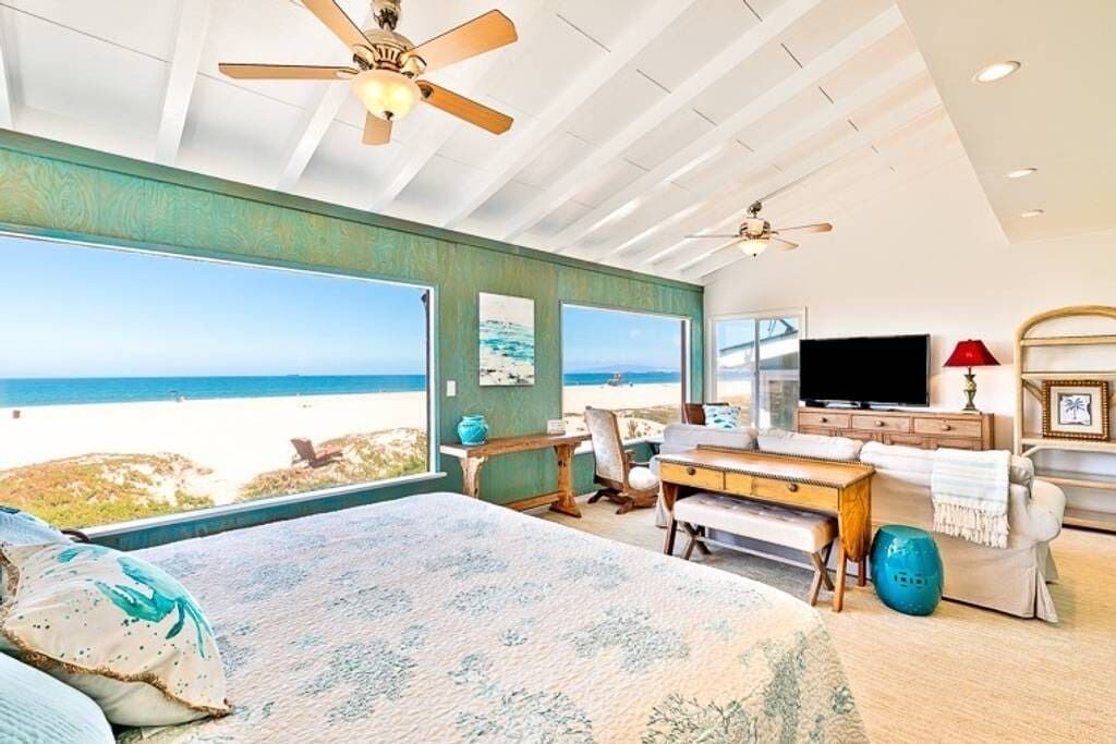Photo of Bedroom in Huntington Beach
