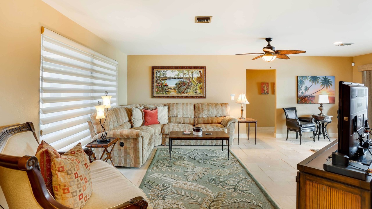 Photo of Bedroom in Caloosahatchee