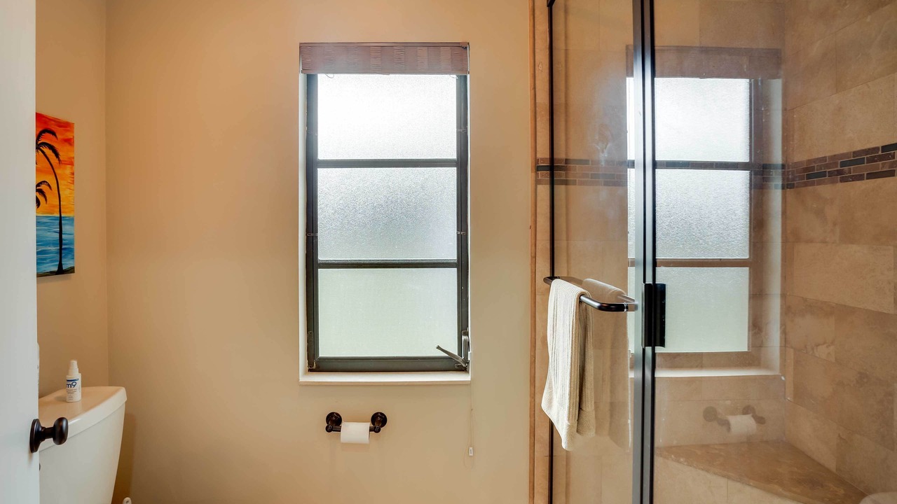 Photo of Bathroom in Caloosahatchee