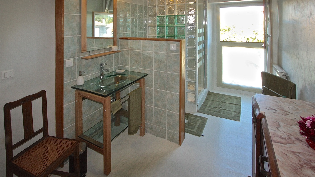 Photo of Bathroom in Pompignan