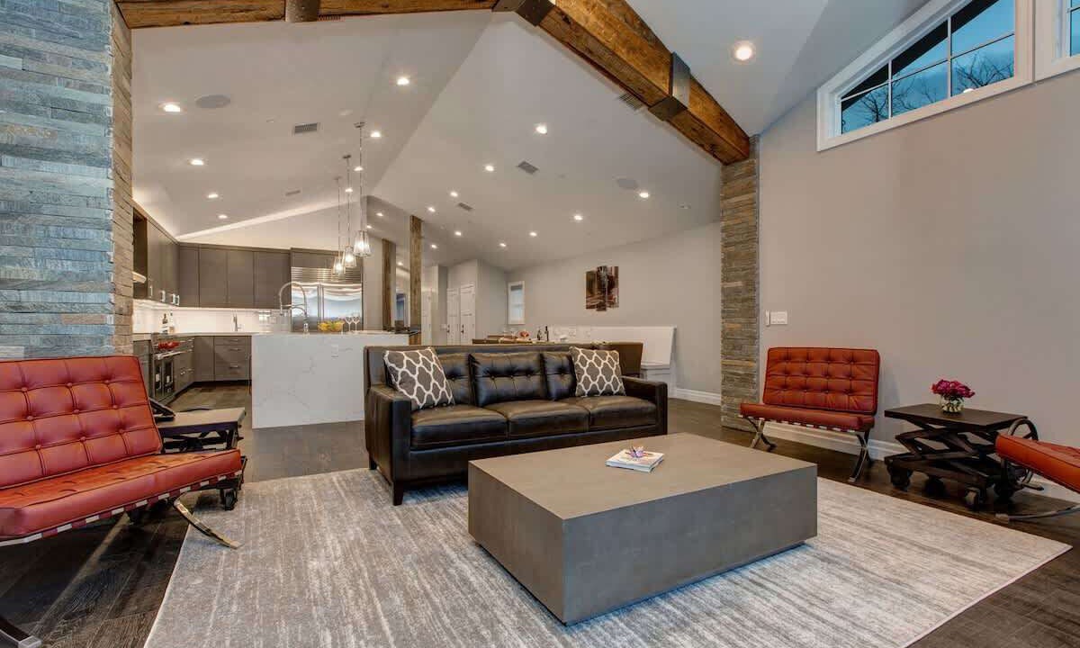 Photo of Livingroom in North Park City