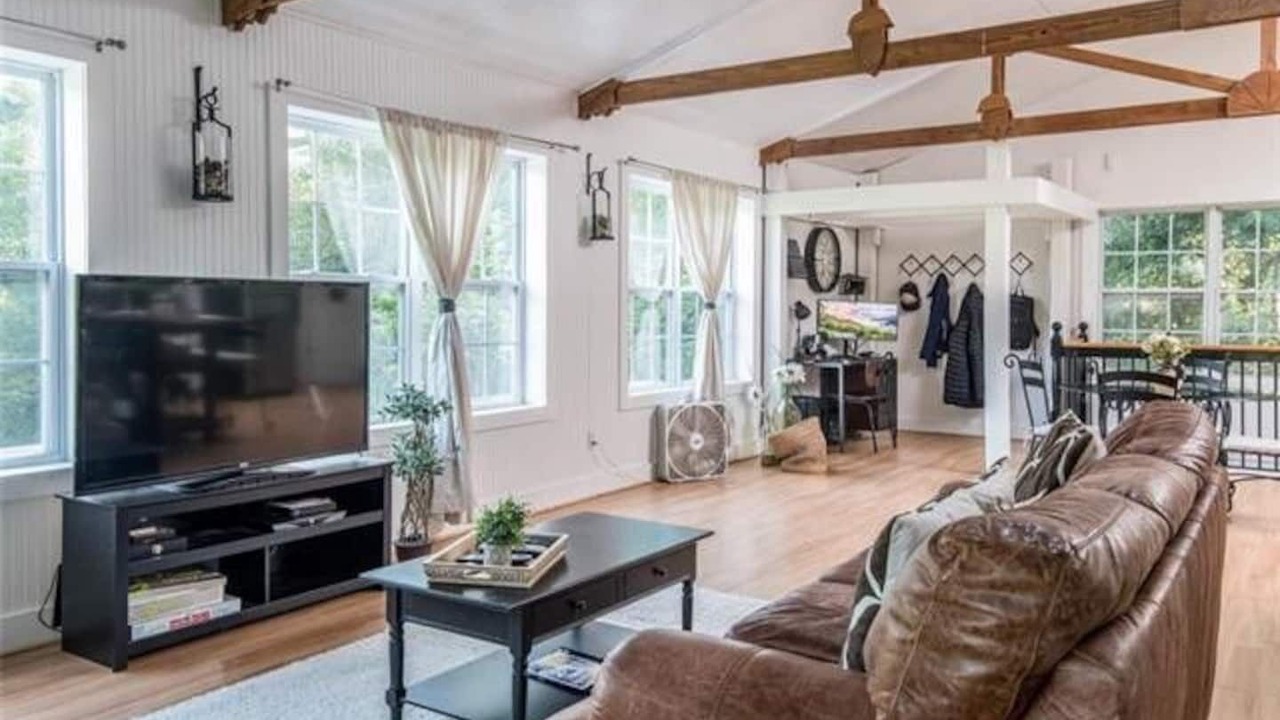 Photo of Livingroom in Hendersonville