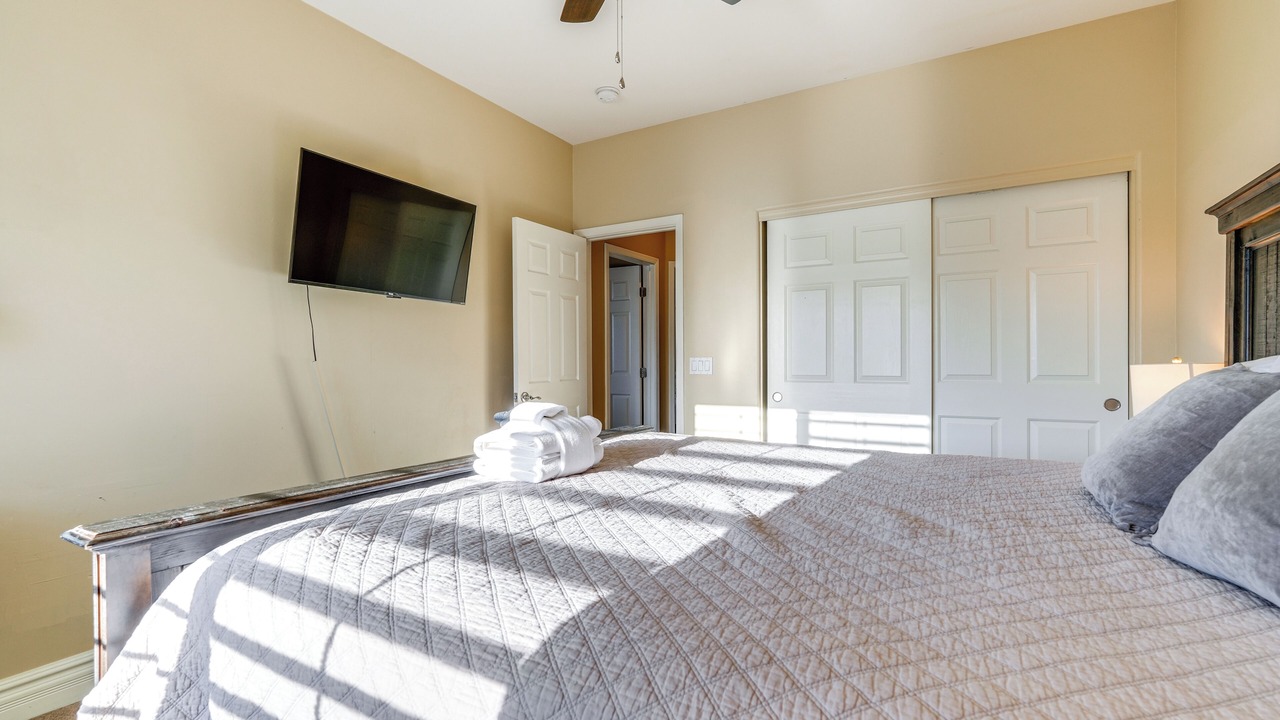 Photo of Bedroom in Ray Ranch Estates