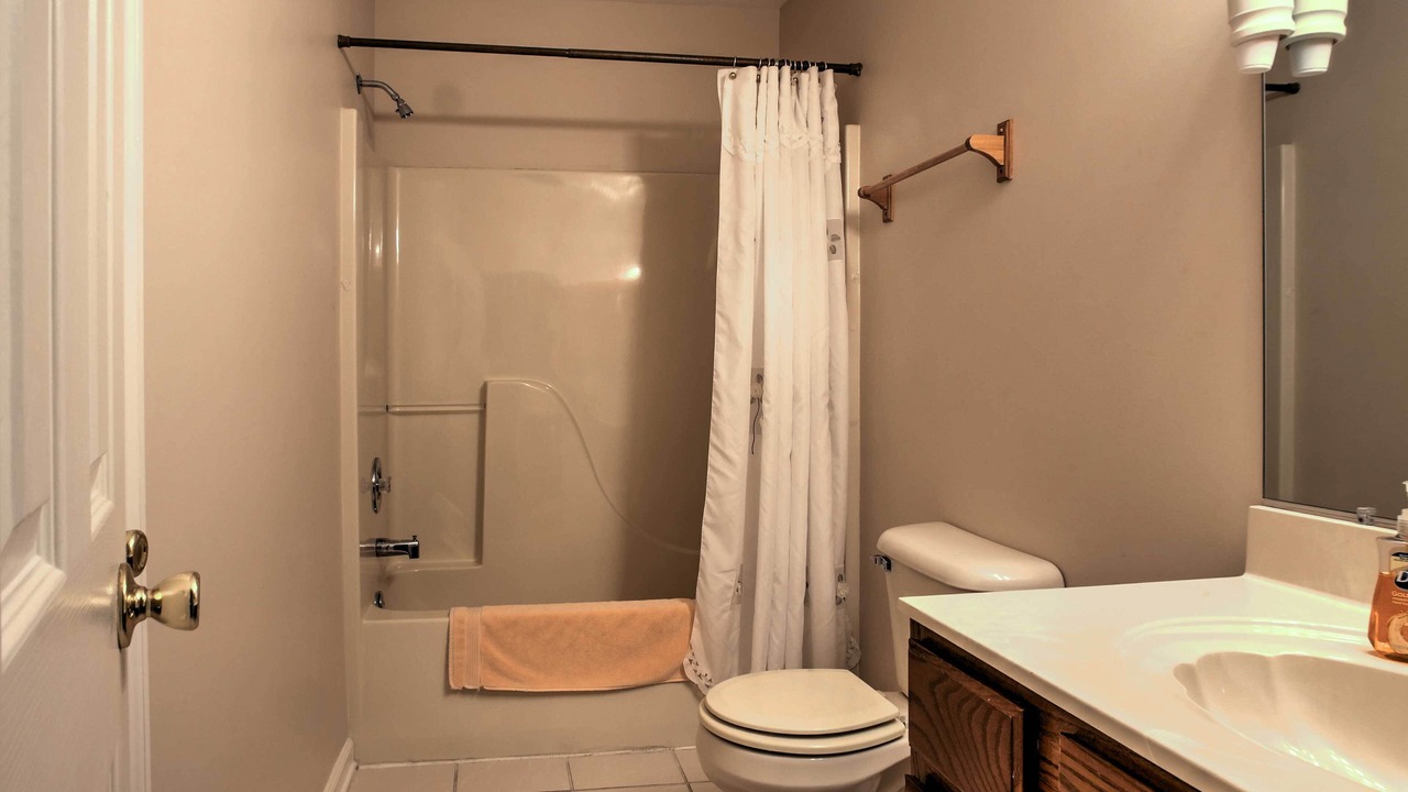 Photo of Bathroom in Ooltewah