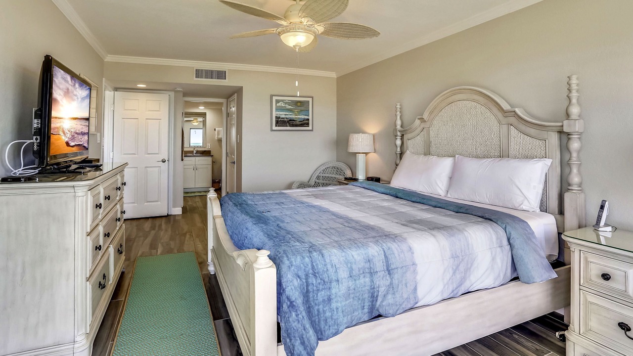 Photo of Bedroom in Sunset Beach