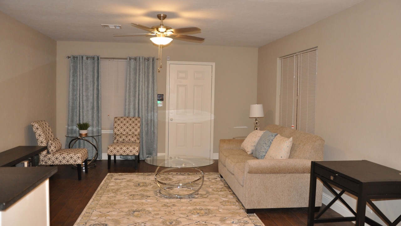 Photo of Livingroom in Central Oklahoma City