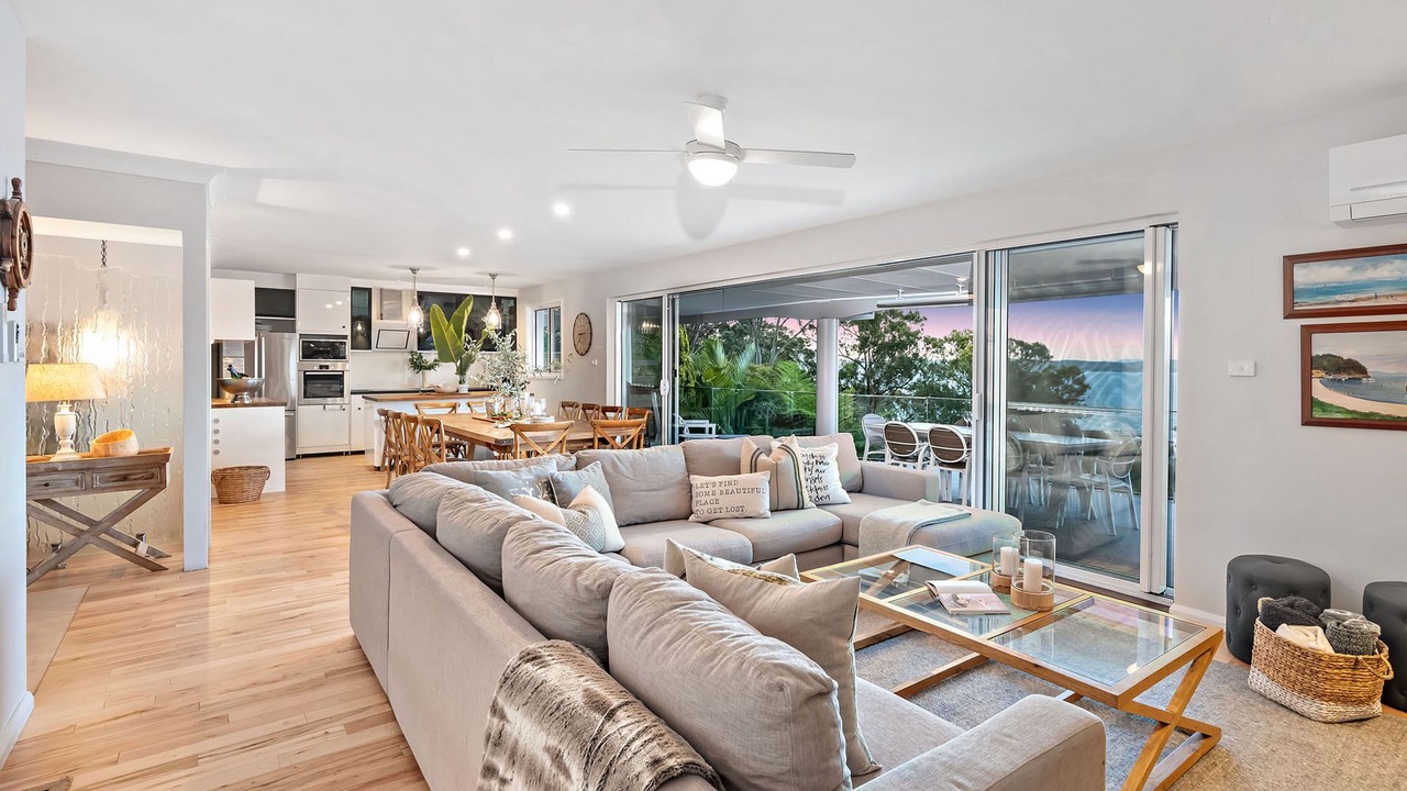 Photo of Livingroom in Corlette