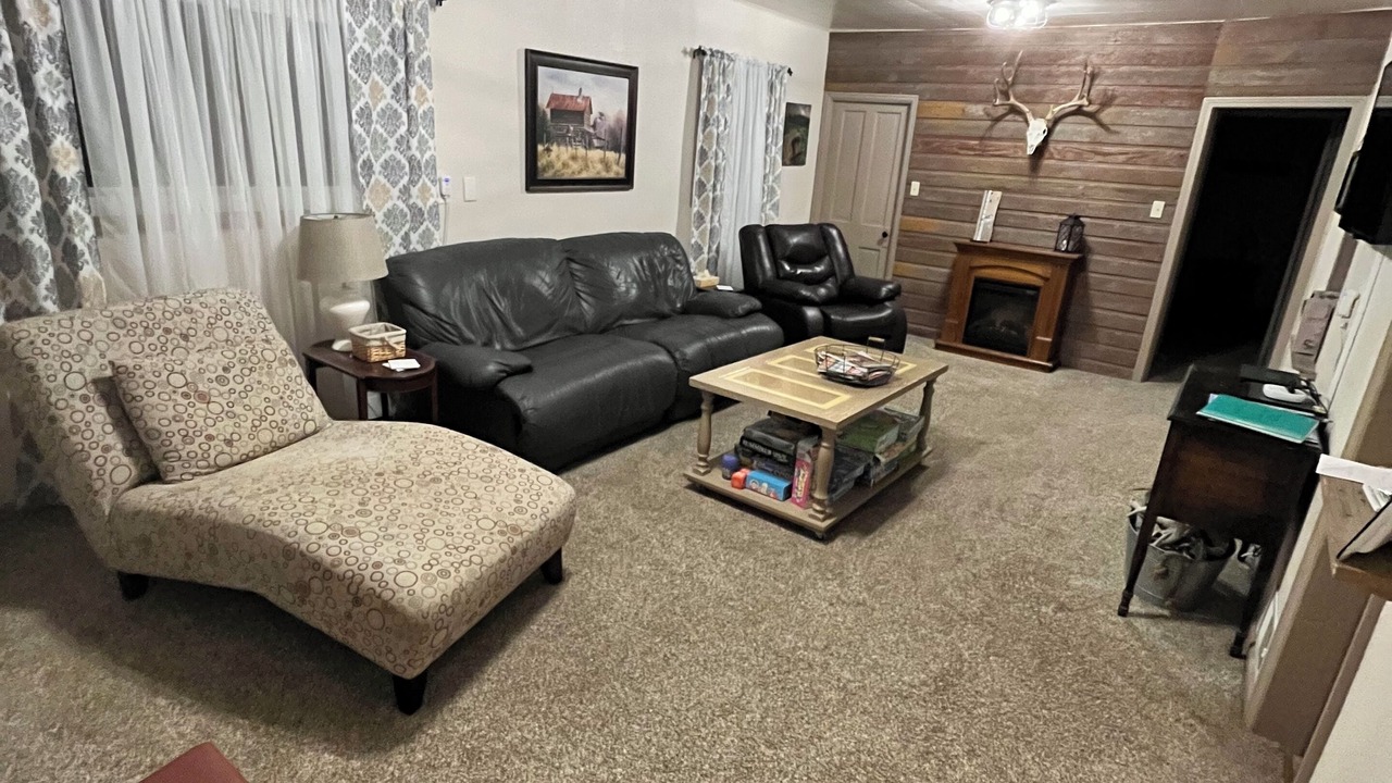 Photo of Livingroom in McCook