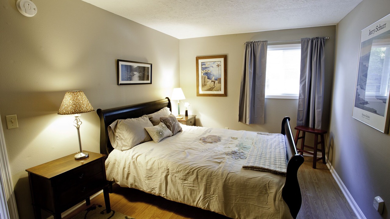 Photo of Bedroom in Corbett - Terwilliger - Lair Hill