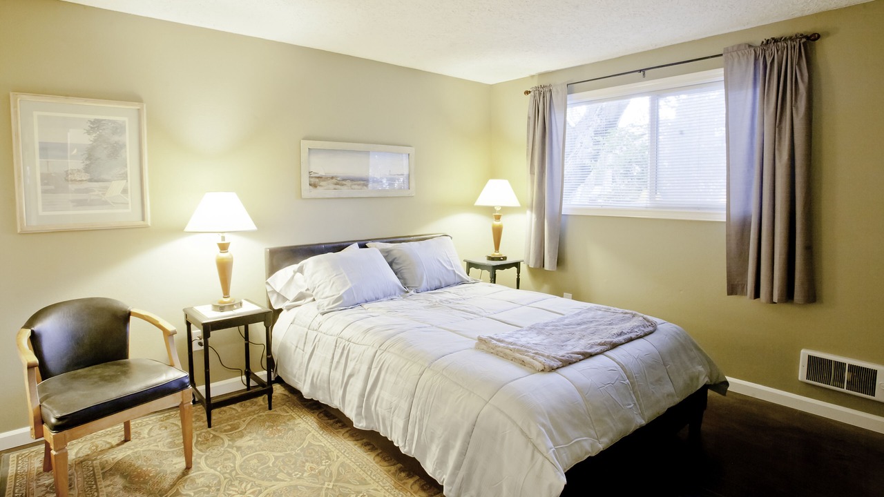 Photo of Bedroom in Corbett - Terwilliger - Lair Hill