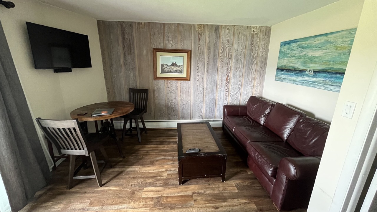 Photo of Livingroom in Dillon
