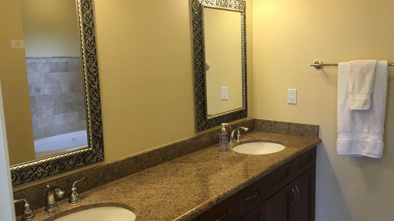 Photo of Bathroom in Makakilo City