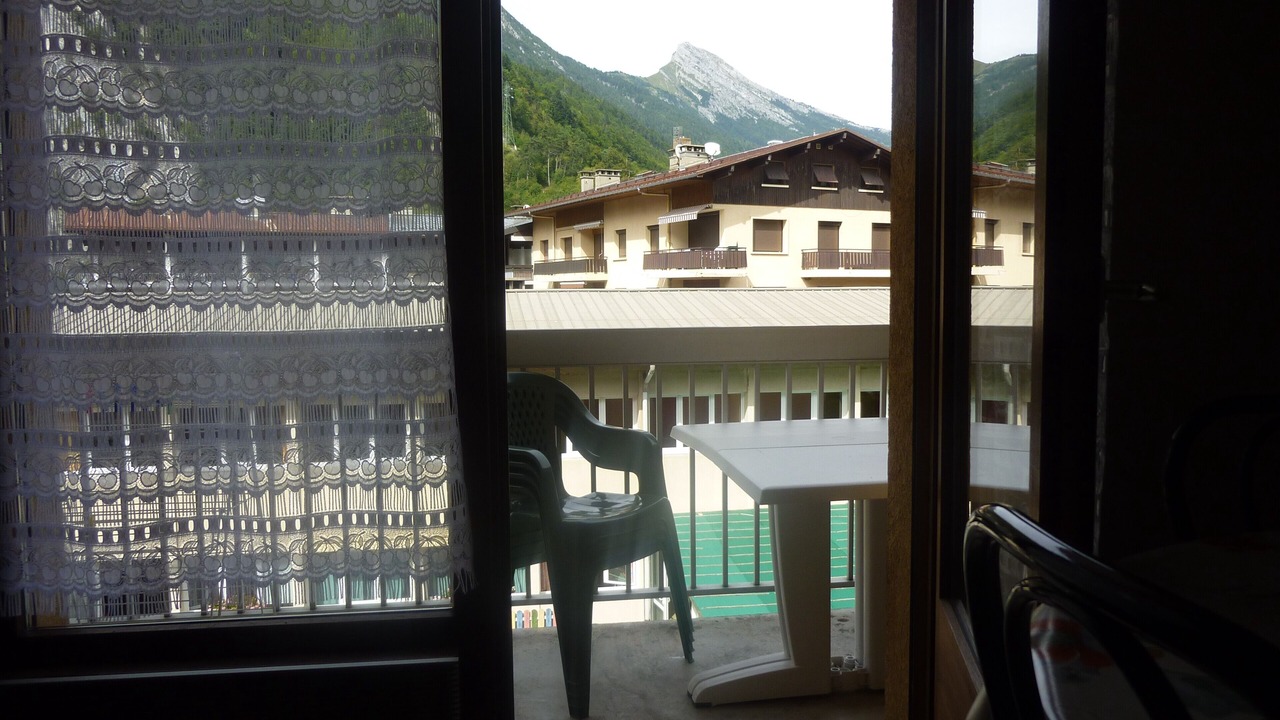 Photo of Others in Thones