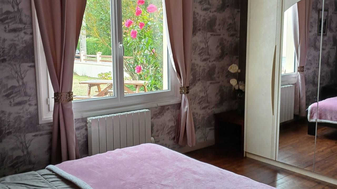 Photo of Bedroom in Saint-Martin de Brehal