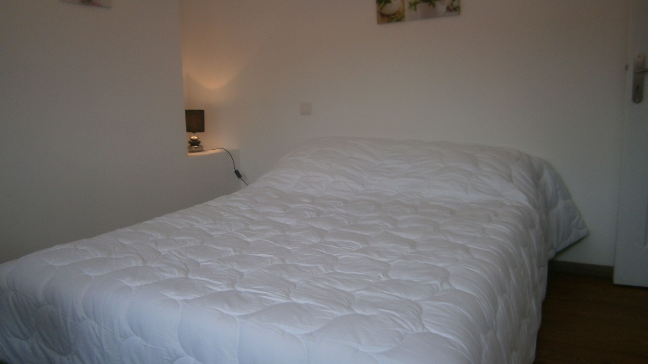 Photo of Bedroom in Saint-Martin de Brehal