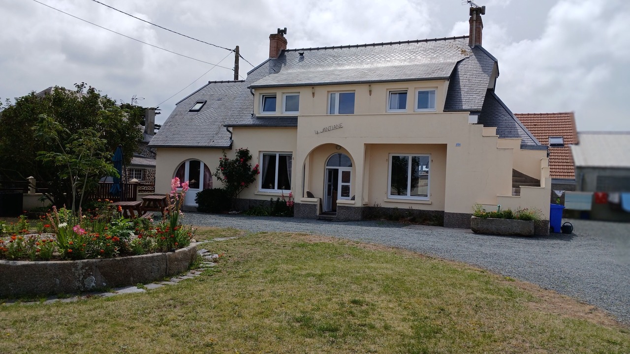 Photo of Outdoor in Saint-Martin de Brehal