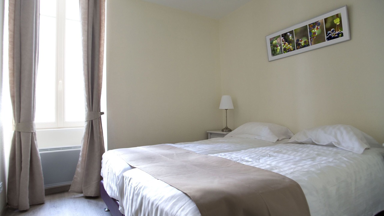 Photo of Bedroom in Nuits-Saint-Georges