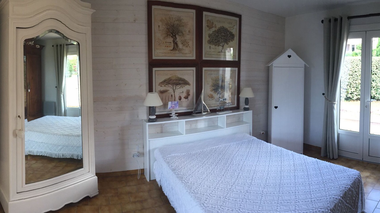 Photo of Bedroom in Pornic