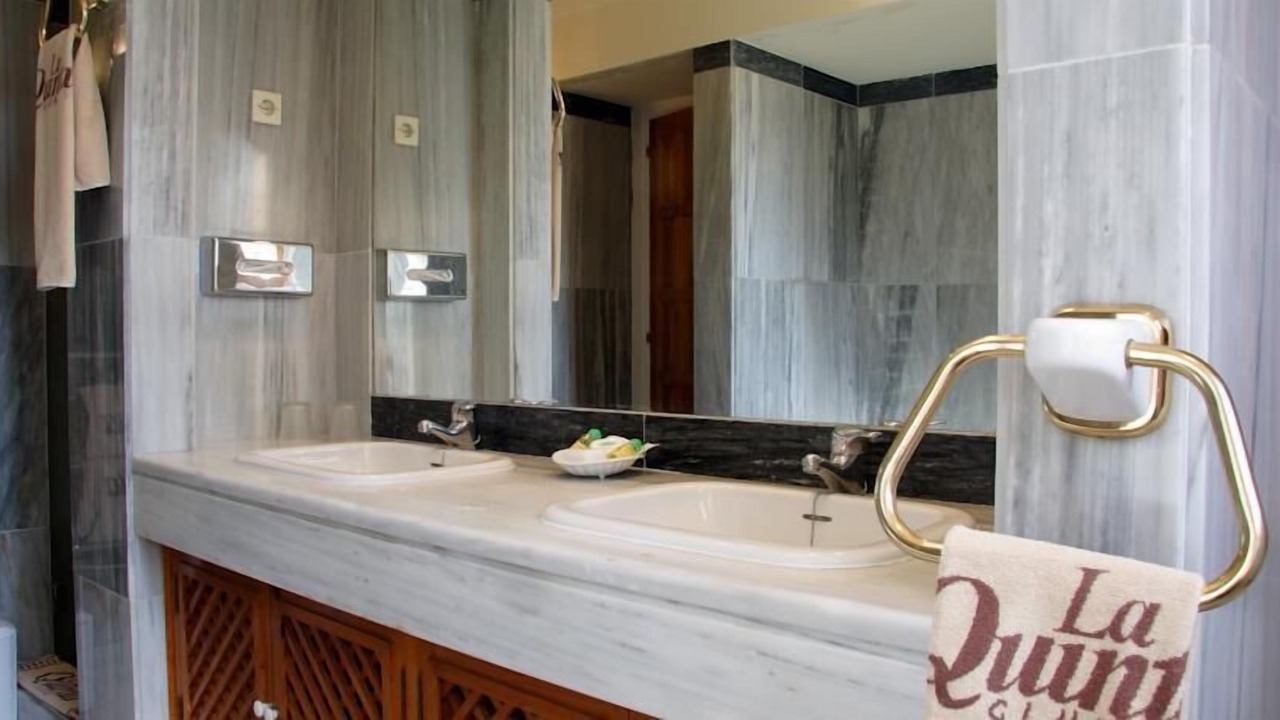 Photo of Bathroom in Atamaria