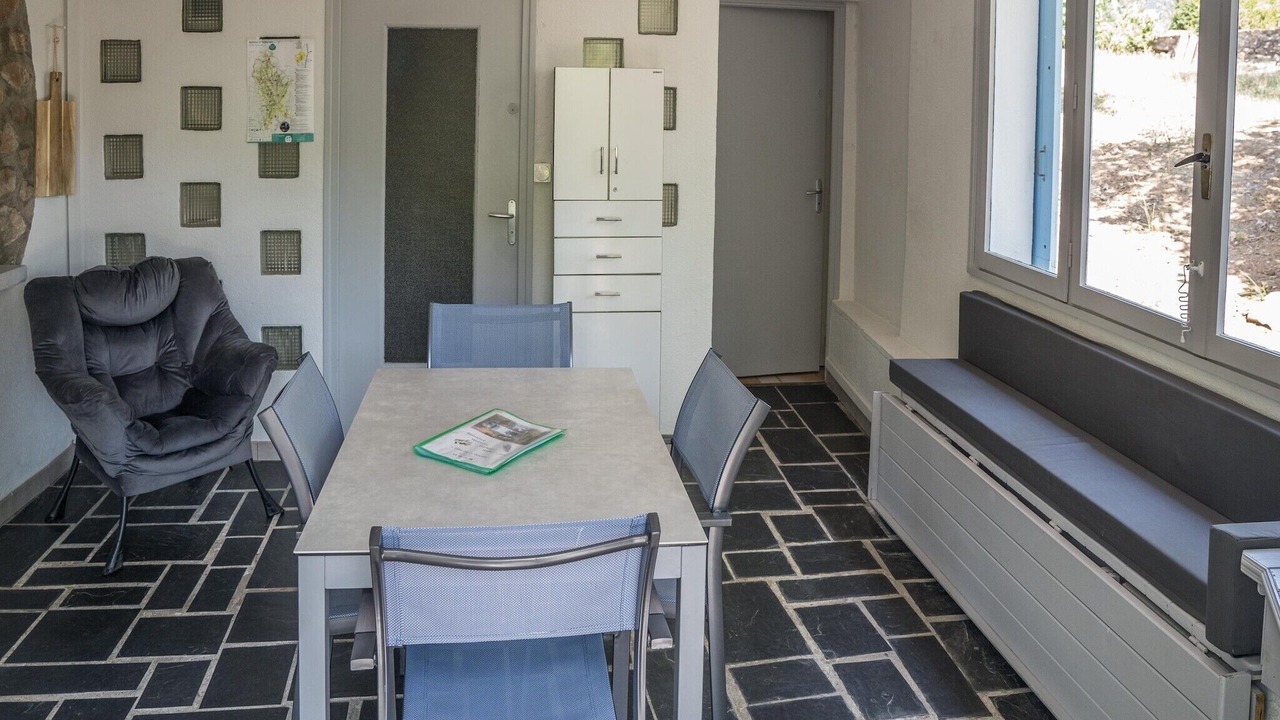 Photo of Livingroom in Uzer