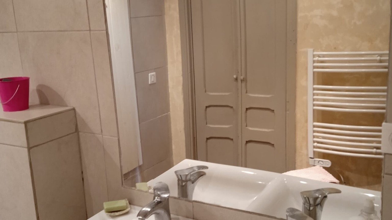 Photo of Bathroom in Cabrerets