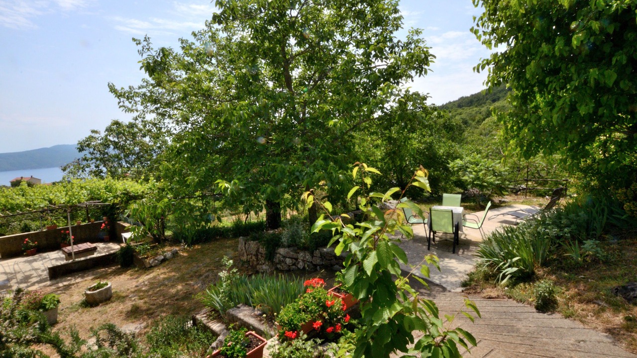 Photo of Patio Balcony in Sveta Jelena