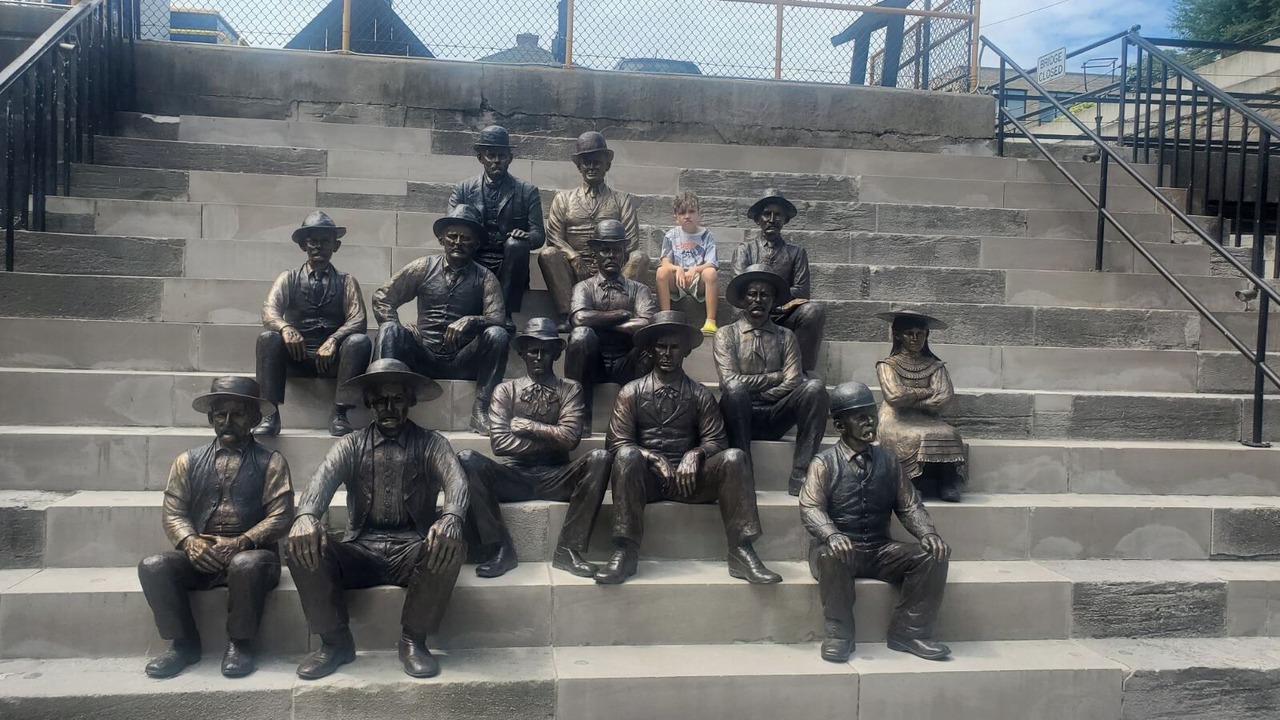 Photo of Others in Downtown Niagara Falls