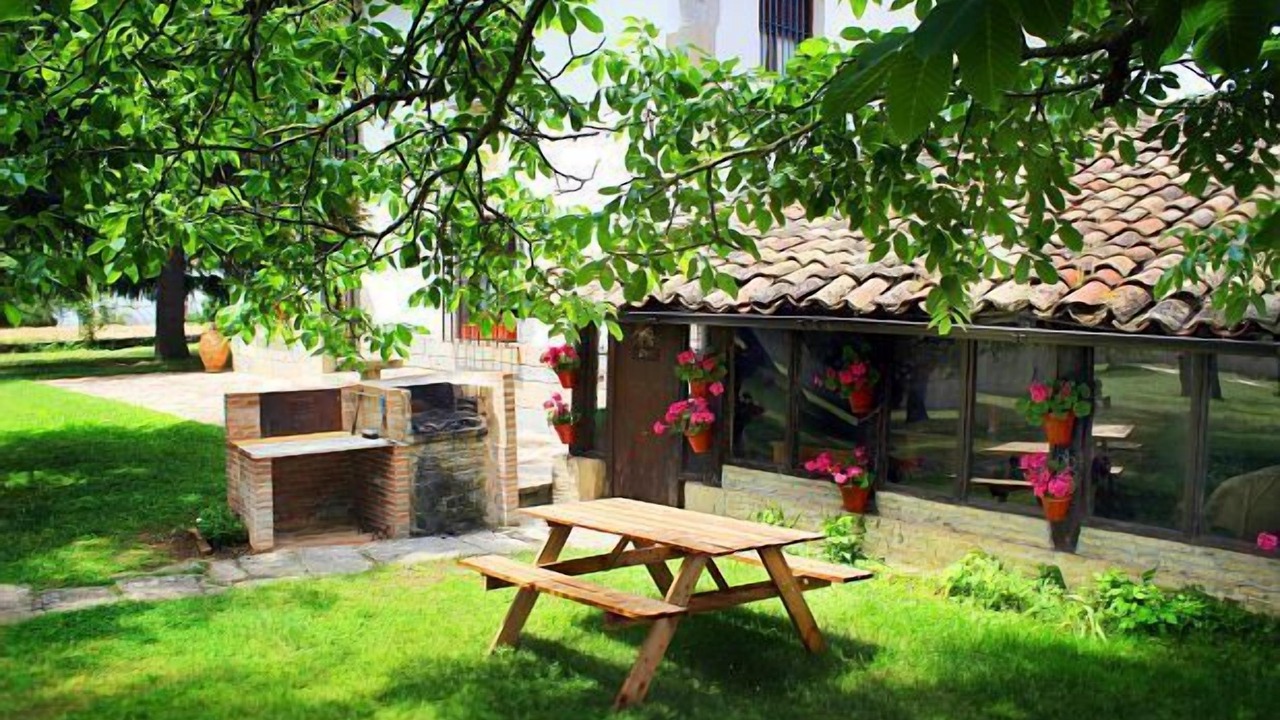 Photo of Outdoor in Egues