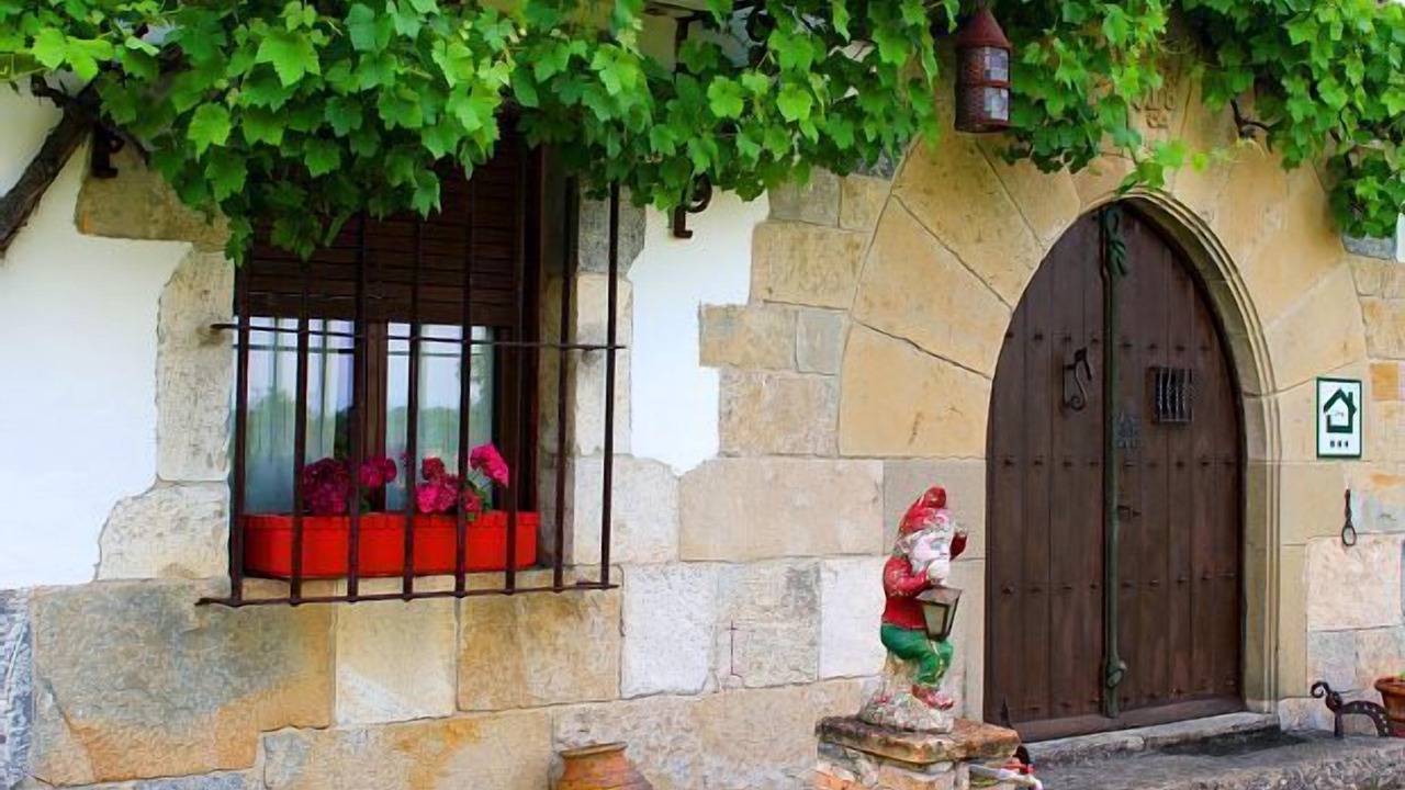 Photo of Outdoor in Egues