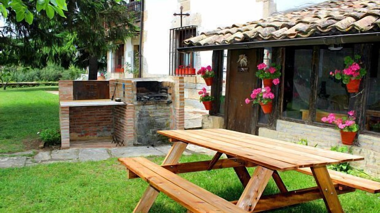Photo of Outdoor in Egues