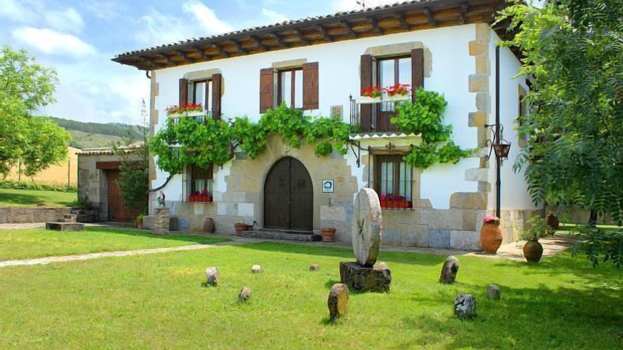 Photo of Outdoor in Egues
