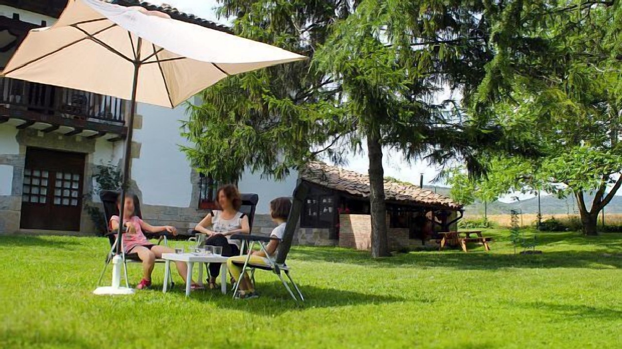 Photo of Outdoor in Egues