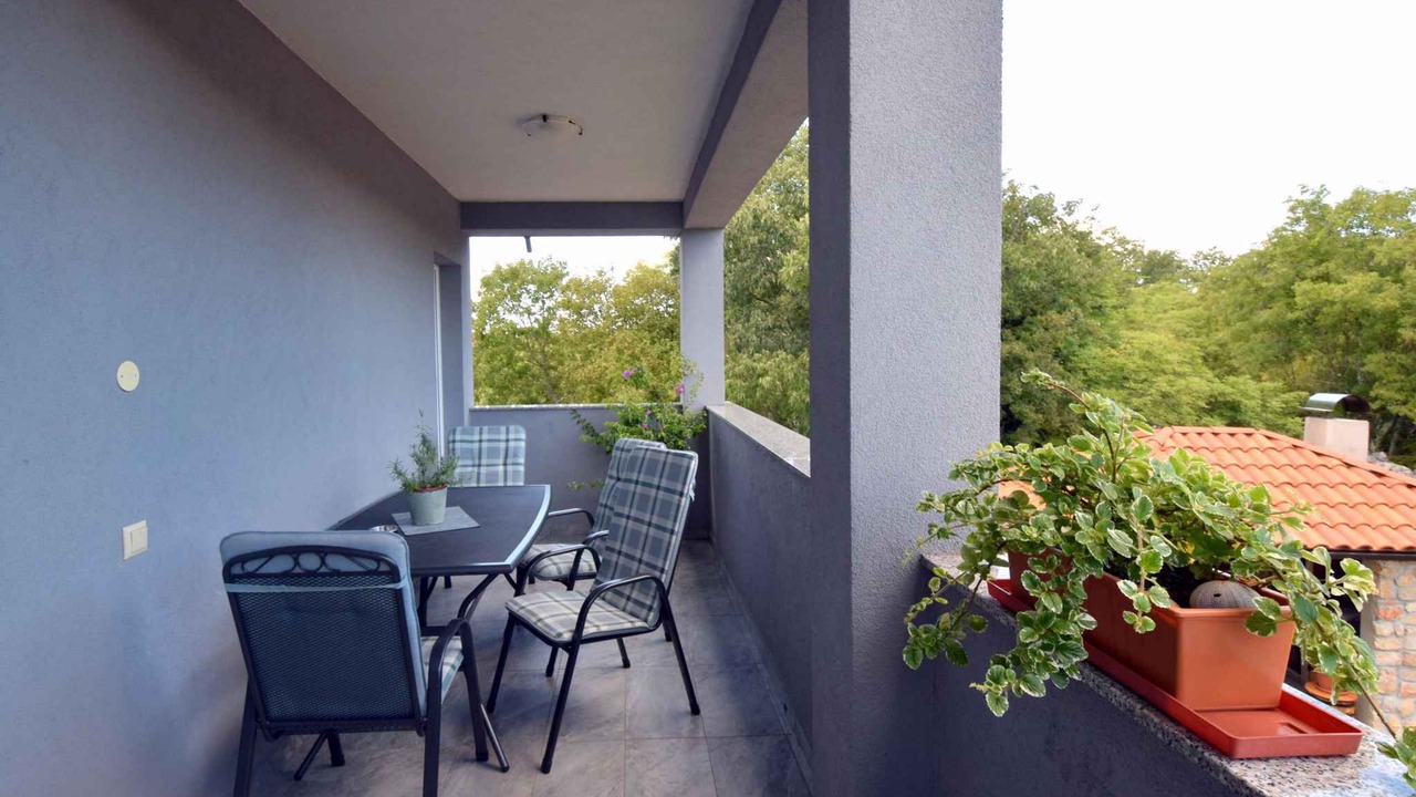Photo of Outdoor in Gabonjin