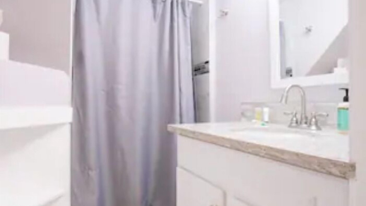 Photo of Bathroom in Hilltop