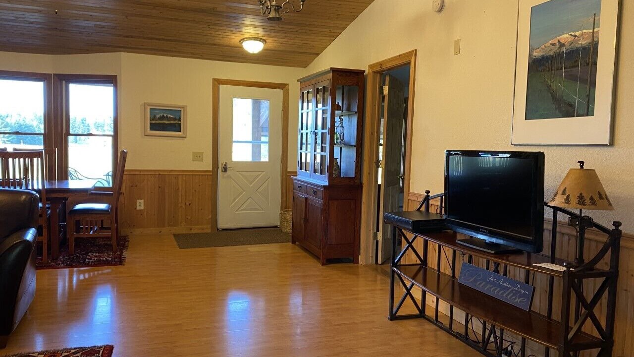 Photo of Livingroom in Columbia Falls